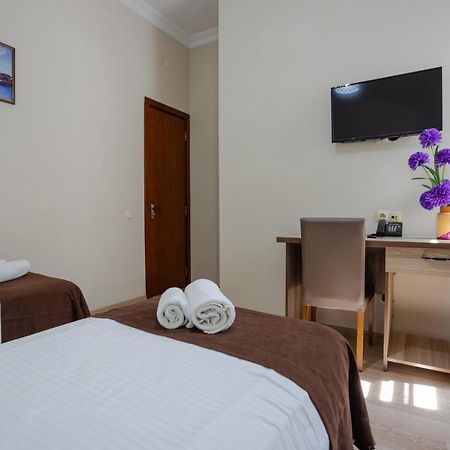 Daisi Sunset Hotel บาทูมิ ภายนอก รูปภาพ